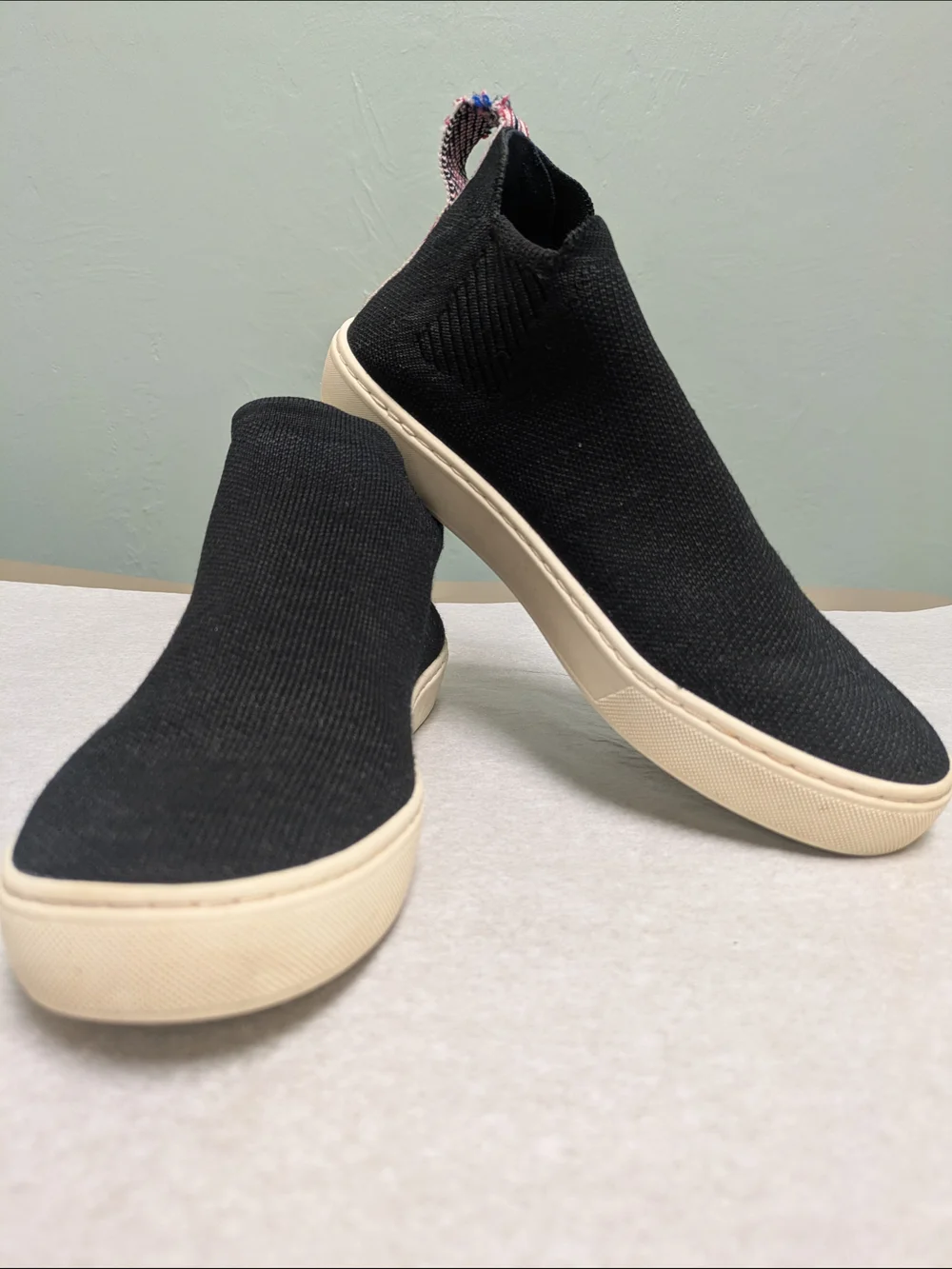Rothy's Black Knit Slip-On Chelsea Boot Sz:7. 5 Washable Everyday Essential Glam